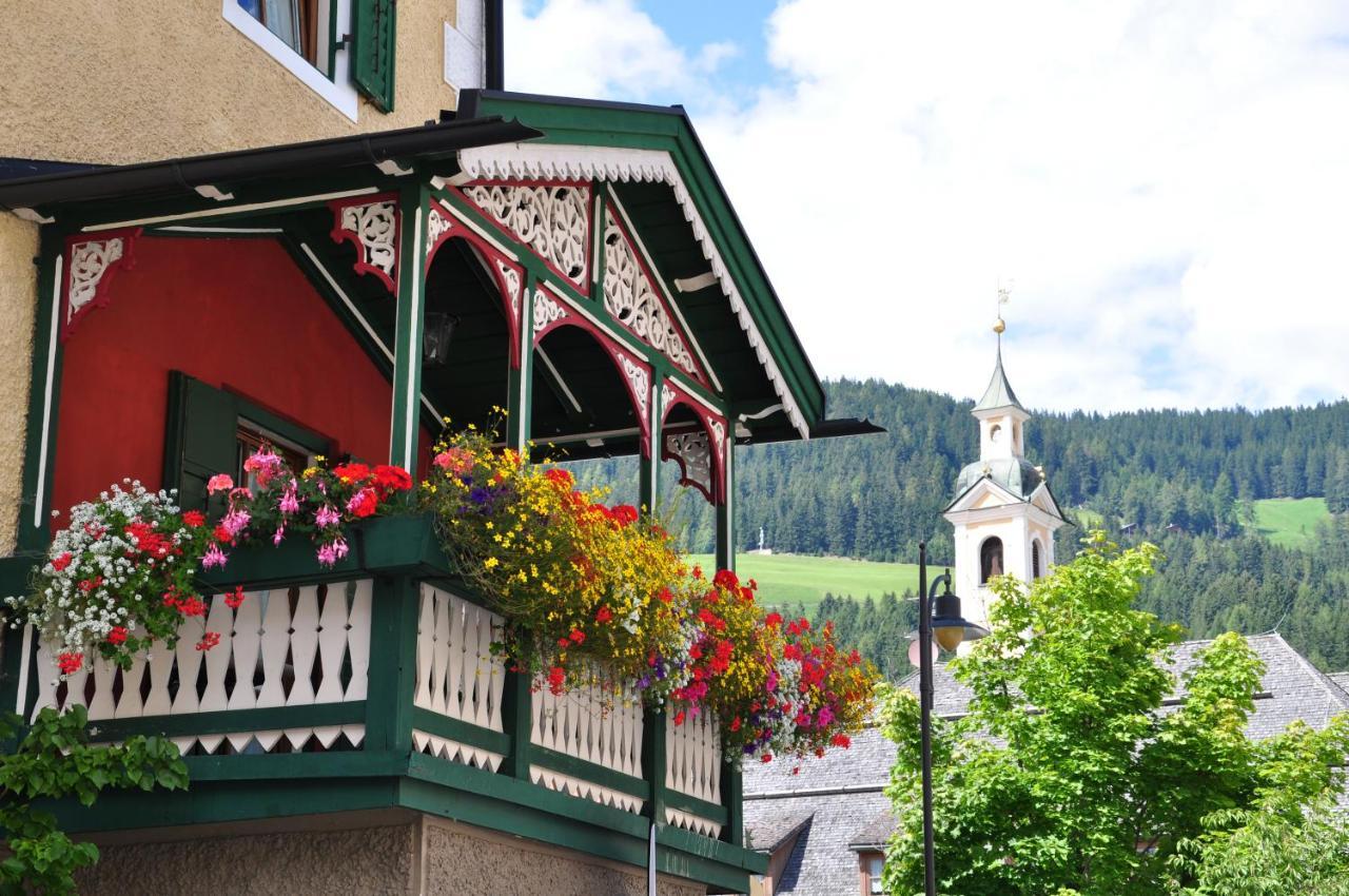 Aurturist Niederdorf Buitenkant foto